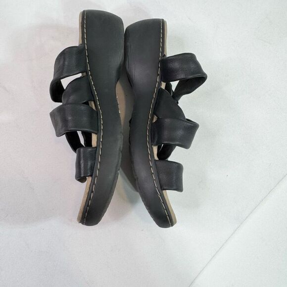 Clarks Collection Sandals Shoes Womens 8.5 Black Leather Slide Hook Loop Wedge - Picture 6 of 9